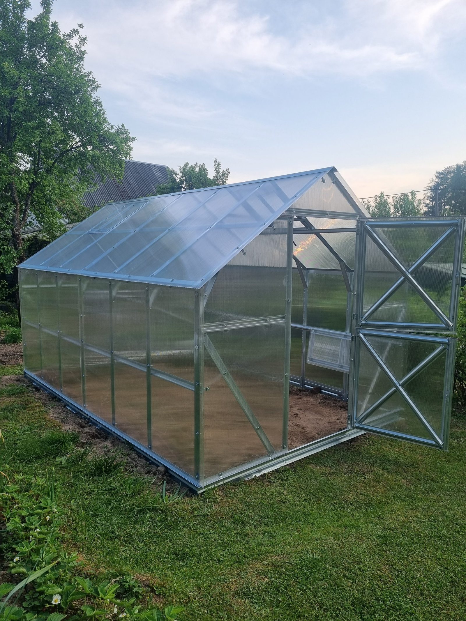 20230523_202447 (1) – Smart Five, MB Lietuviškas šiltnamis gaspadinė