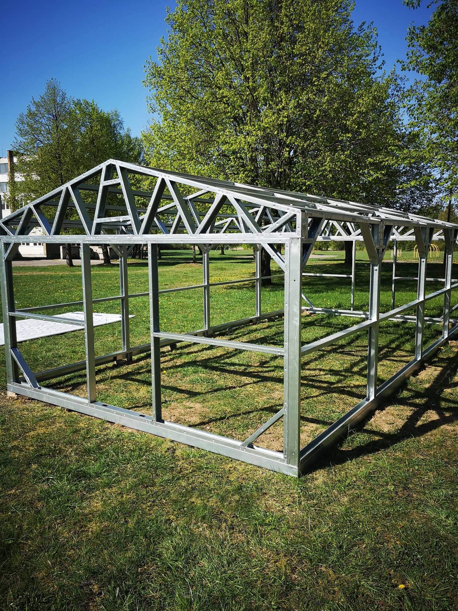 received_363235374542126 – Smart Five, MB Pramoninis Šiltnamis Garant karkasas