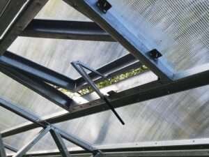 Šlaitininis šiltnamis GARANT (Plotis 4 m.)